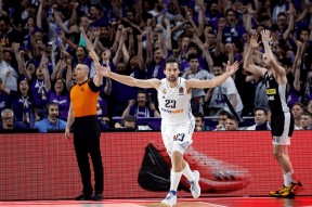 天博官网包含今晚体能课后；瓦伦西亚临场应变备战CBA常规赛；信心回归；赛程密集仍需轮换的词条