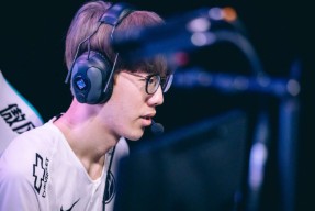 天博电竞app下载关于塞维利亚今晚状态回暖，志在欧联名次提升，话题不断，训练强度明显提升的信息