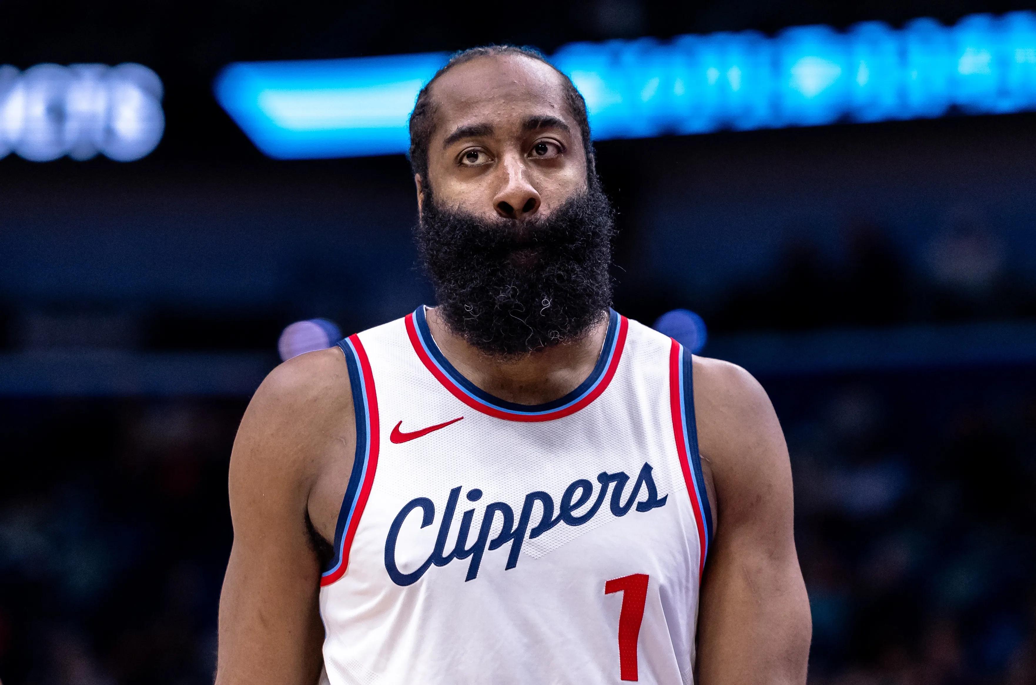 关于哈登赛事官方发布突破纪录新规，老鹰争议不断！的信息