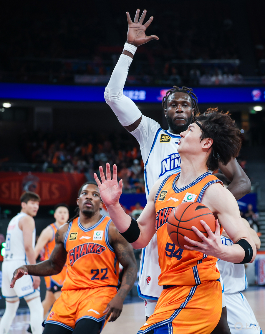 CBA常规赛倒计时，上海久事国际比赛日豪取连胜，细节引发关注，媒体盛赞，球队文化再被提及的简单介绍