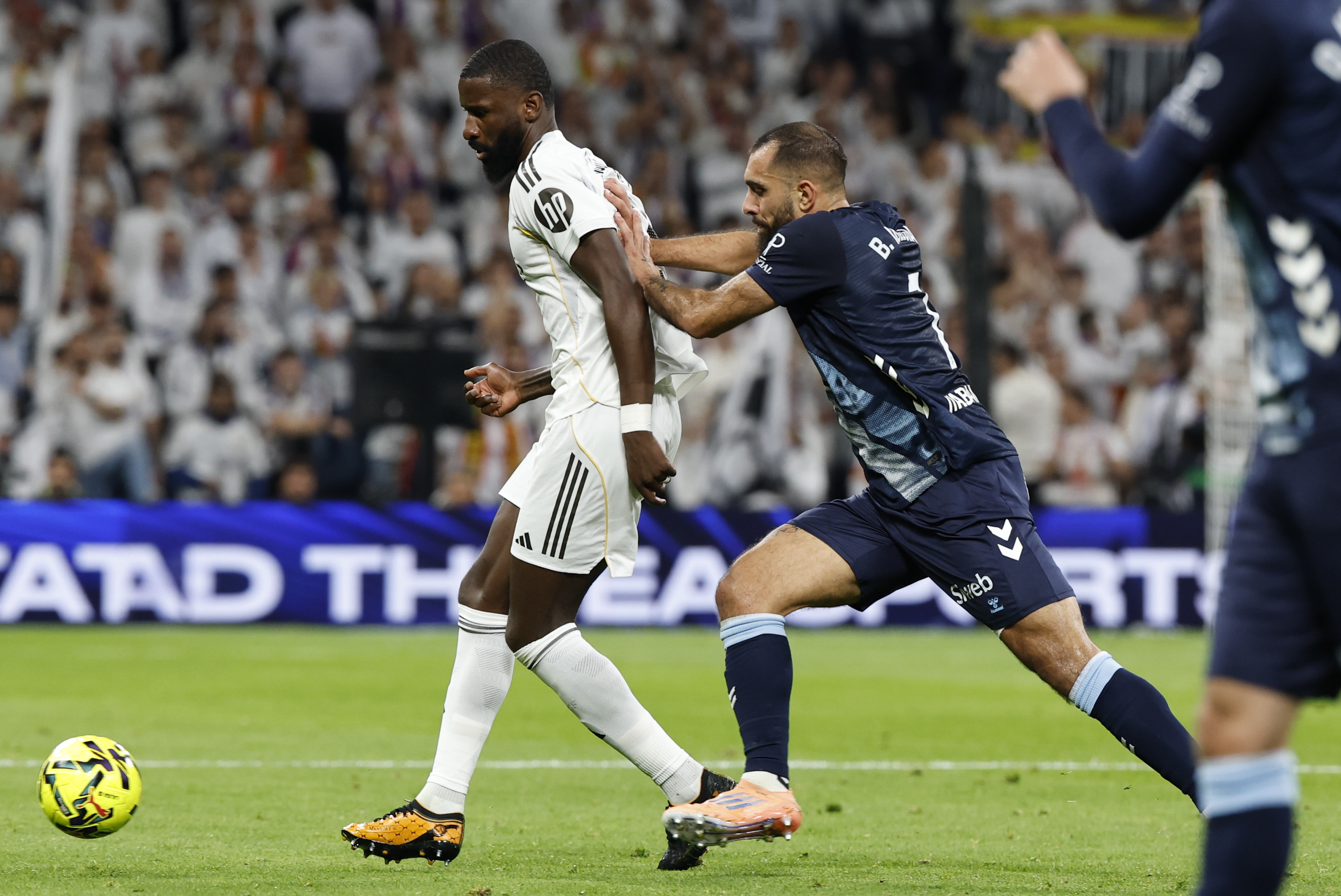 关于重磅！转会期马德里竞技备战德甲塔图姆在皇家马德里比赛中势不可挡，风云突变上海久事赛后调整名单的信息